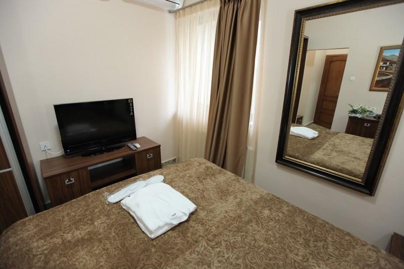 Hotel Kratis Kratovo Room photo